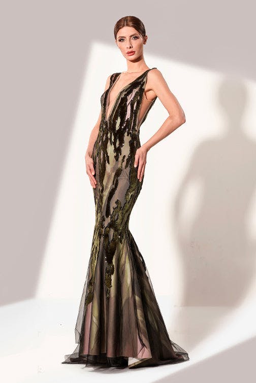 Look 18 - elegant long dress with sequins